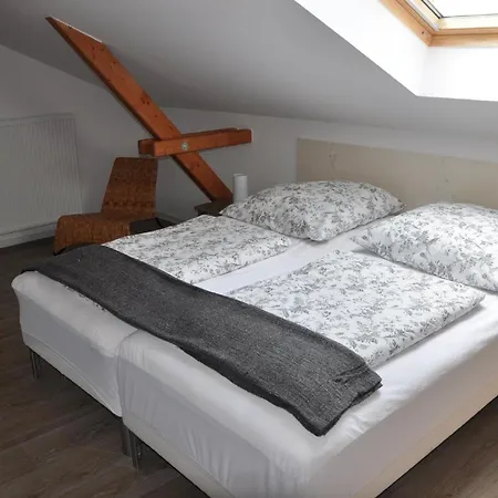 Nette Mit Balkon Fuer 4 Personen In Der Hafenstadt Sassnitz, Ostseekueste Deutschland Apartament Sassnitz